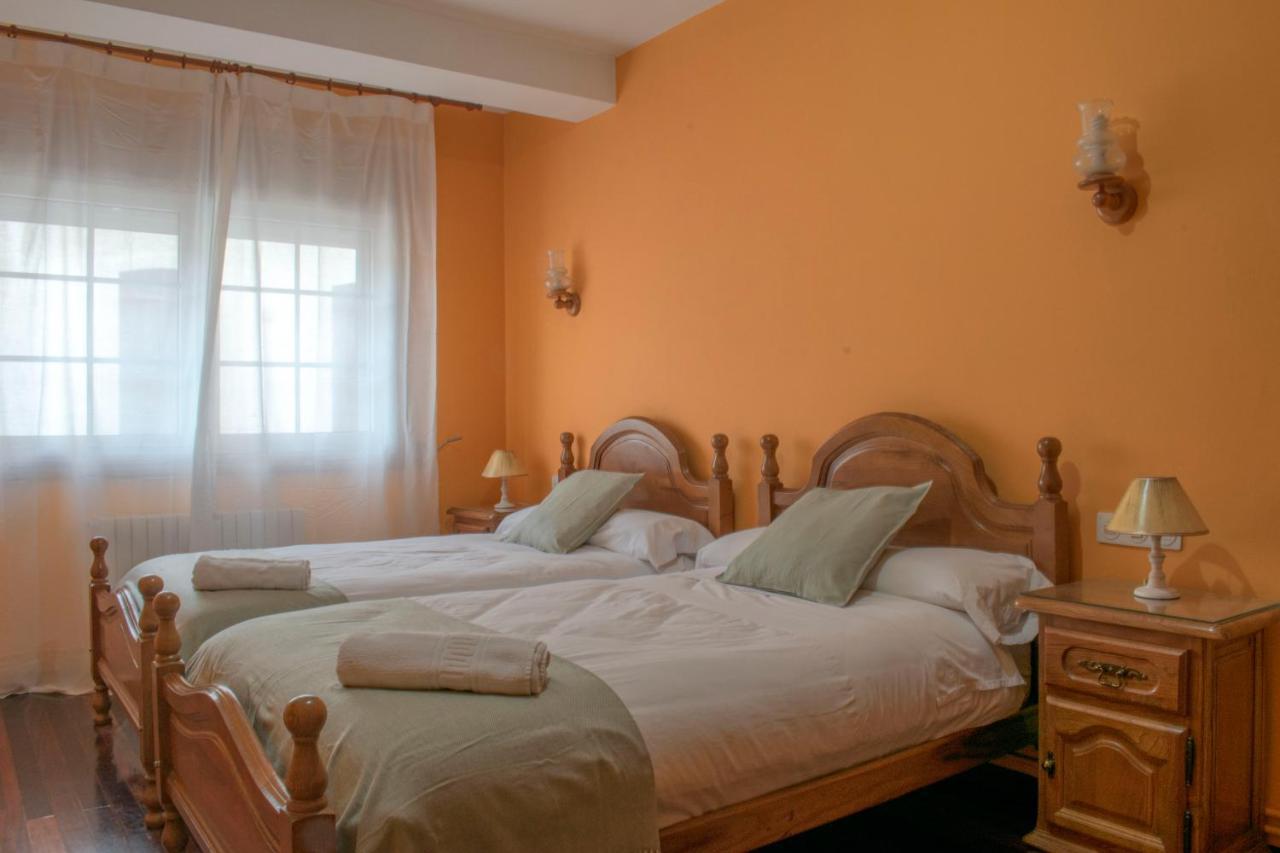 Hostal Galicia Monforte De Lemos Esterno foto