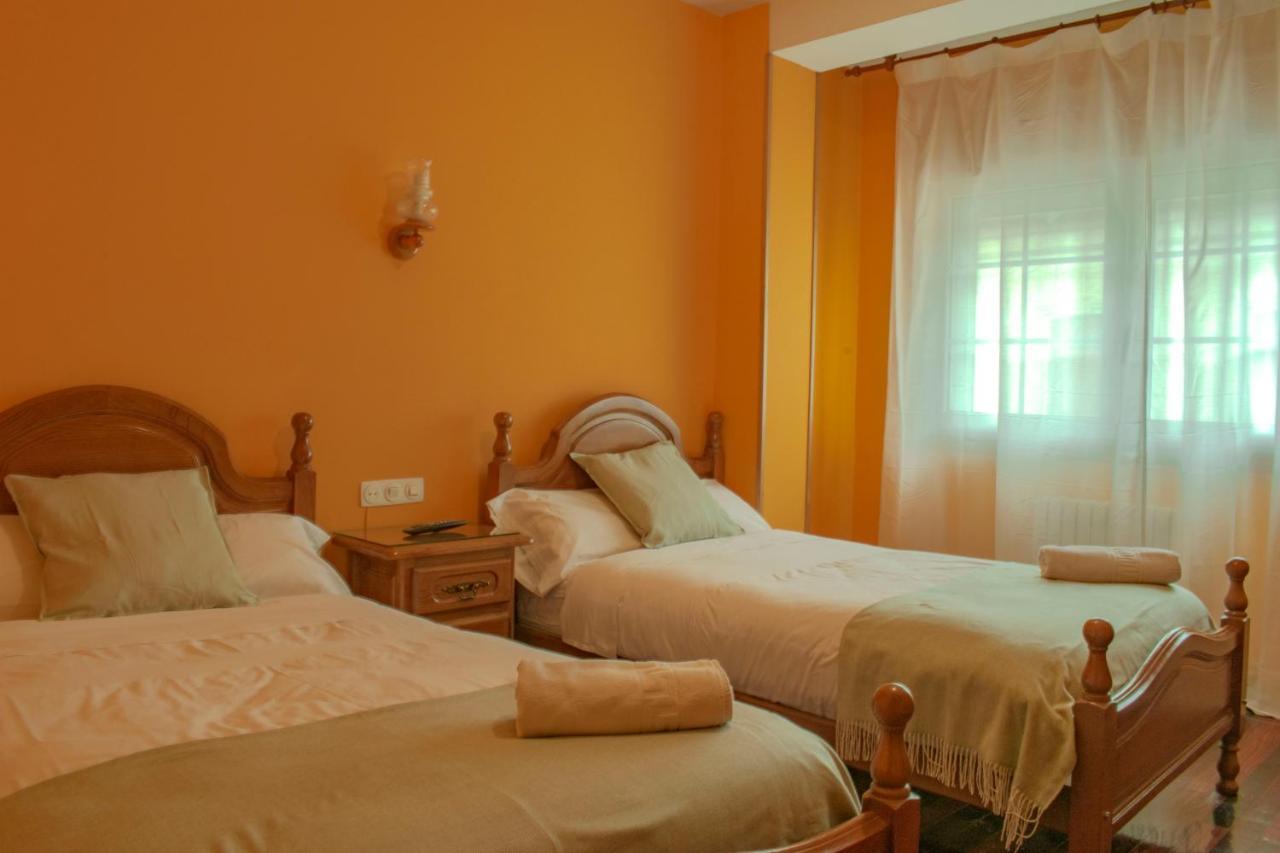 Hostal Galicia Monforte De Lemos Esterno foto